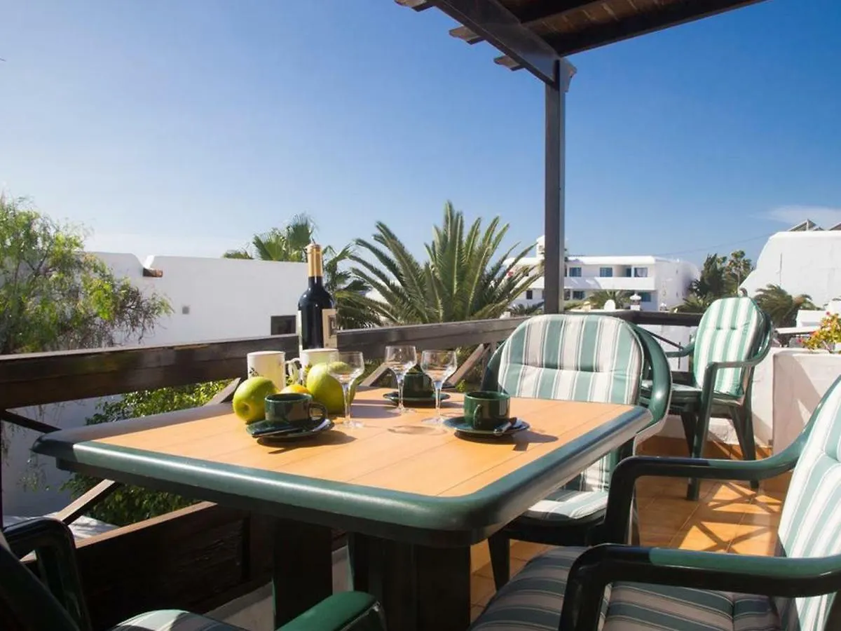 2Br Beach House - Solarium & Shower Terrace - 12 Puerto del Carmen  Vila