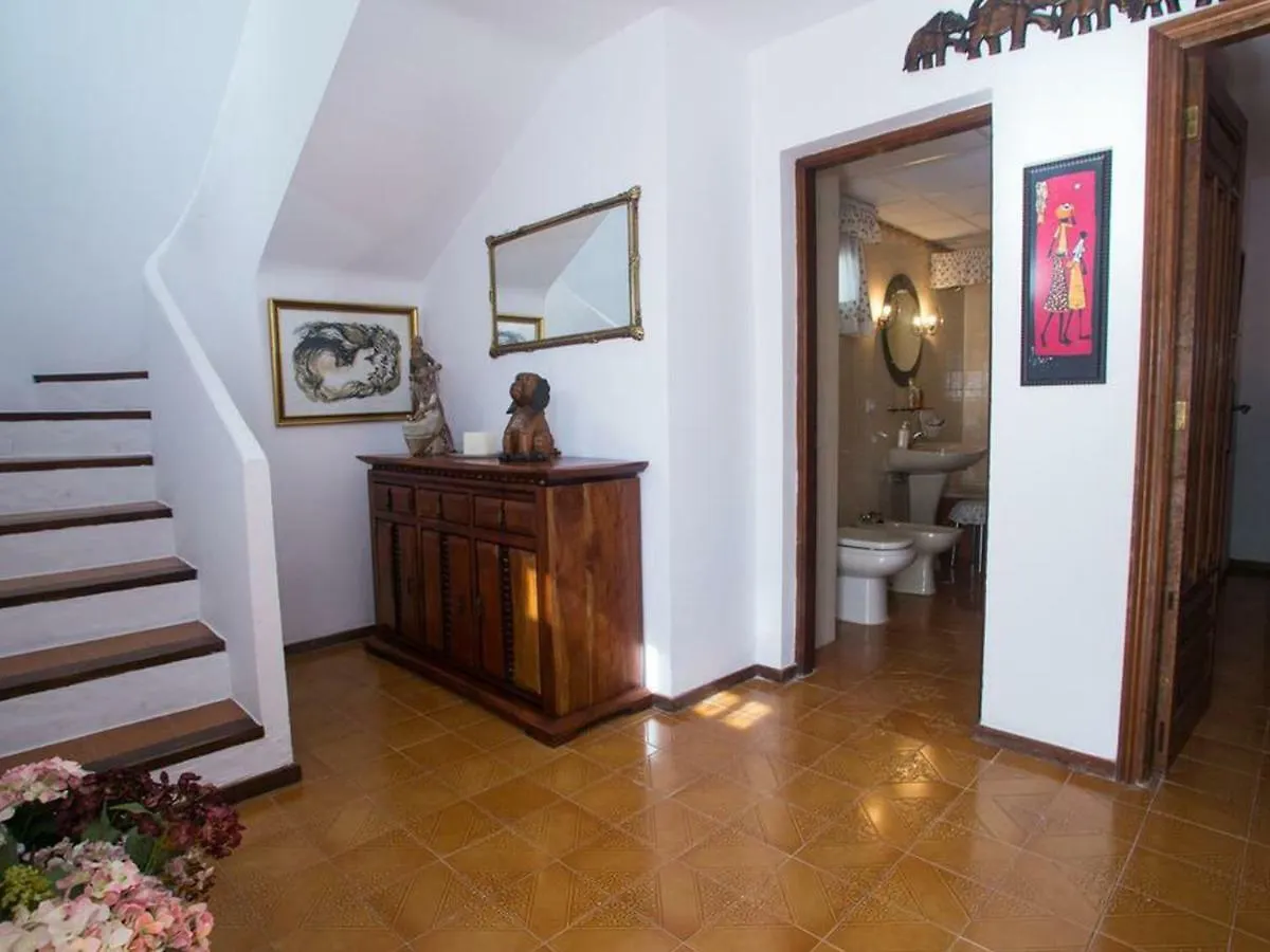 2Br Beach House - Solarium & Shower Terrace - 12 Puerto del Carmen  0*, Puerto del Carmen (Lanzarote) Spain